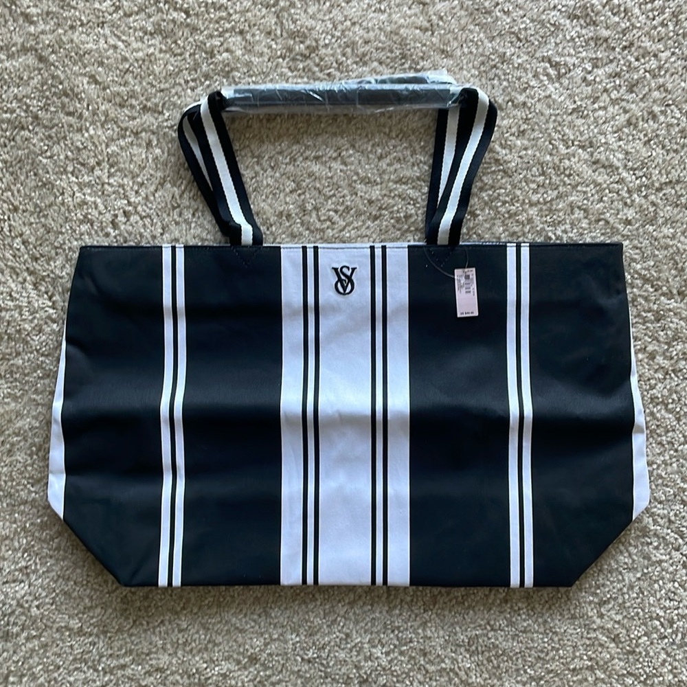Victoria’s Secret Tote NWT